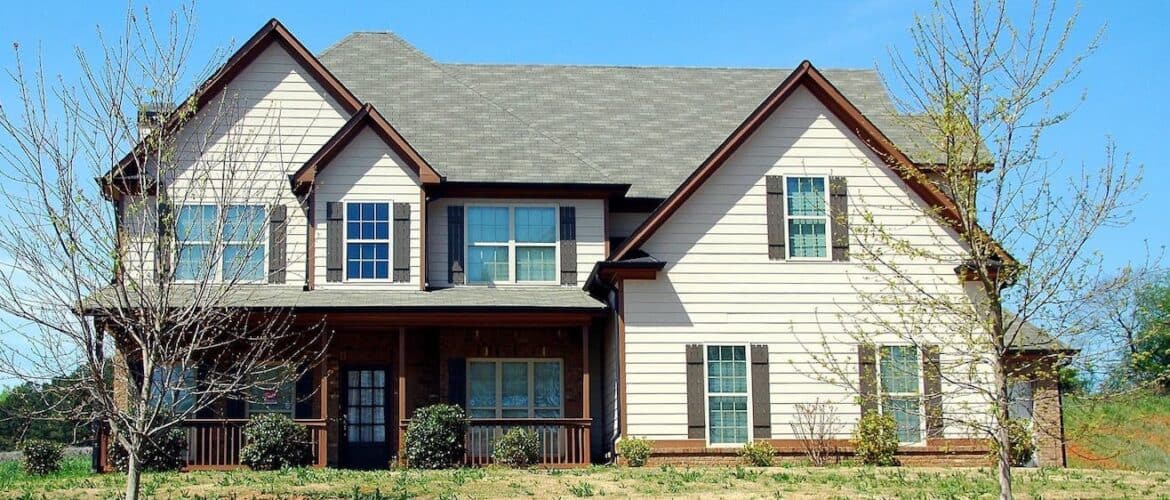 6 Roofing Tips for New Homeowners